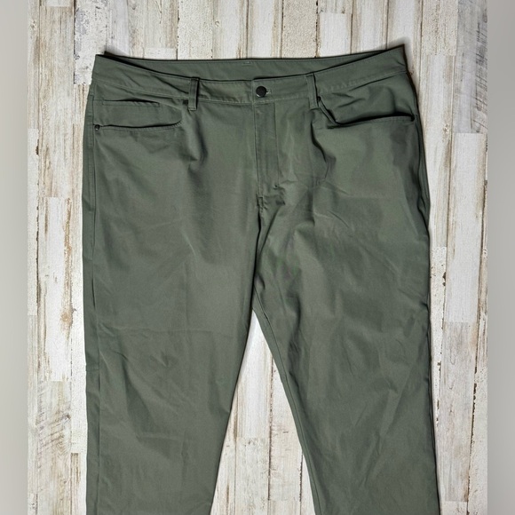 Lululemon Pants Womens 38 Green City Sleek 5 Pocket 38x30 - Picture 3 of 10